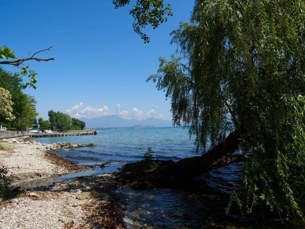 Appartamento Anna Desenzano del Garda Exterior foto